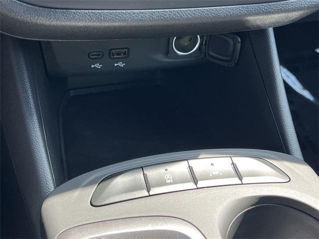 new 2025 Buick Envista car, priced at $24,990