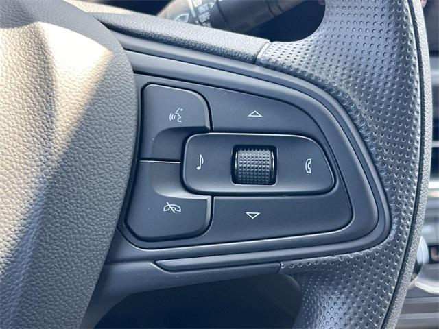new 2025 Buick Envista car, priced at $24,990