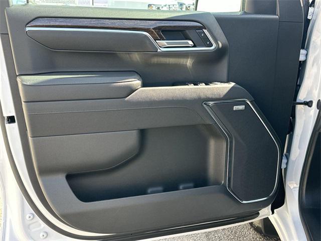 new 2025 GMC Sierra 1500 car, priced at $61,535