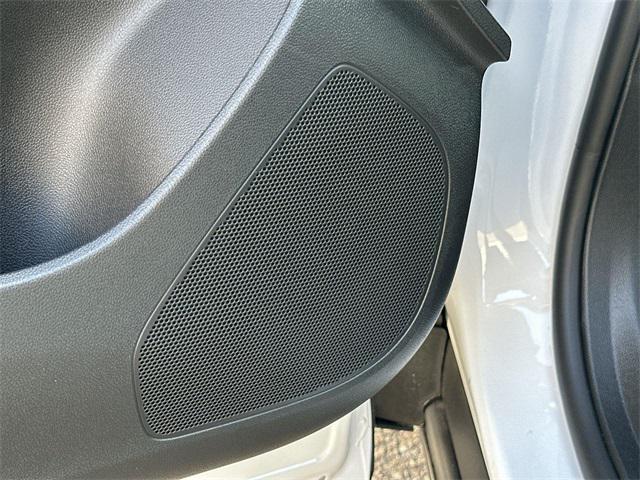 new 2025 Buick Envista car, priced at $24,990