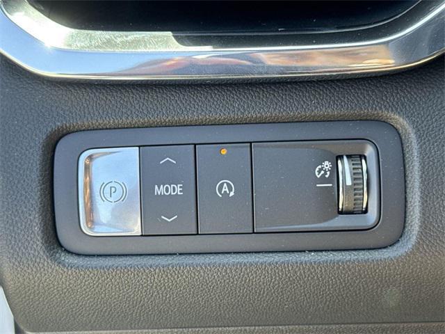 new 2025 GMC Acadia car, priced at $43,501