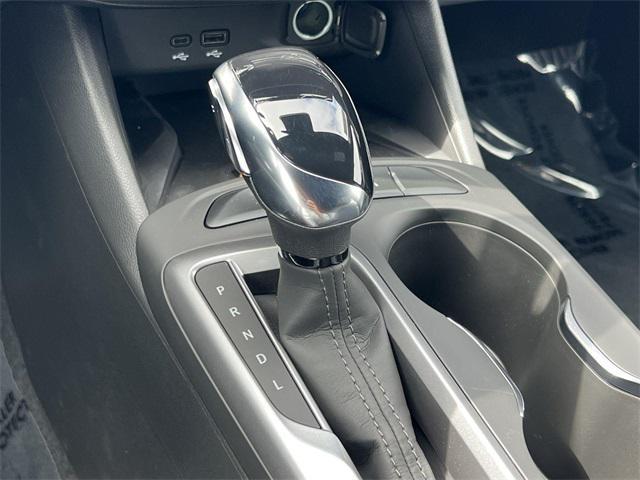 new 2025 Buick Envista car, priced at $22,713