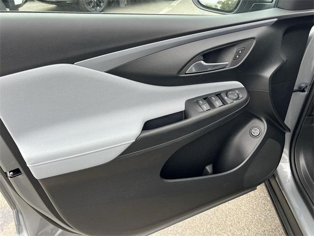 new 2025 Buick Envista car, priced at $22,713