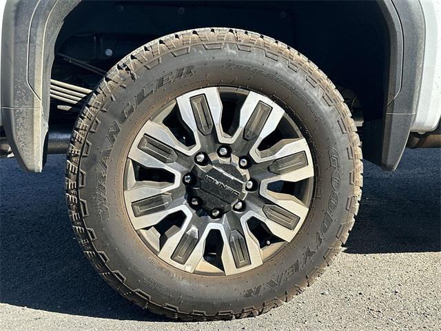 used 2025 GMC Sierra 2500 car, priced at $89,555
