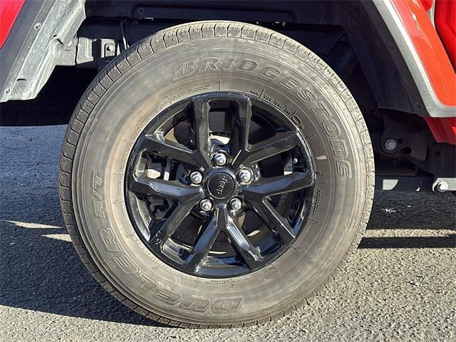 used 2021 Jeep Gladiator car, priced at $34,288