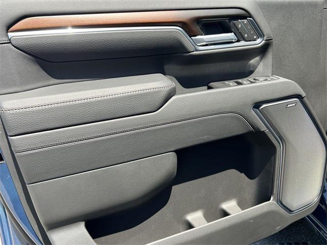 new 2025 GMC Sierra 2500 car, priced at $83,715