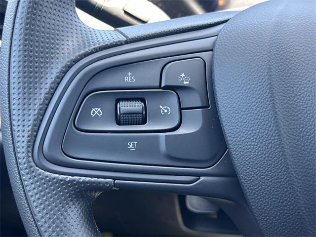 new 2025 Buick Envista car, priced at $24,990