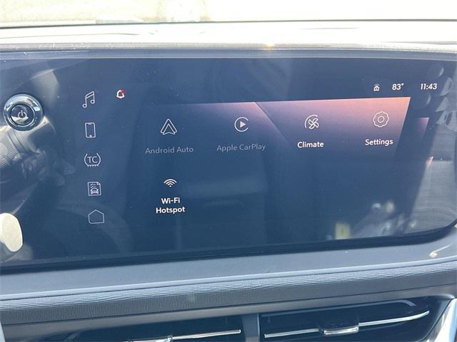 new 2025 Buick Envista car, priced at $22,201