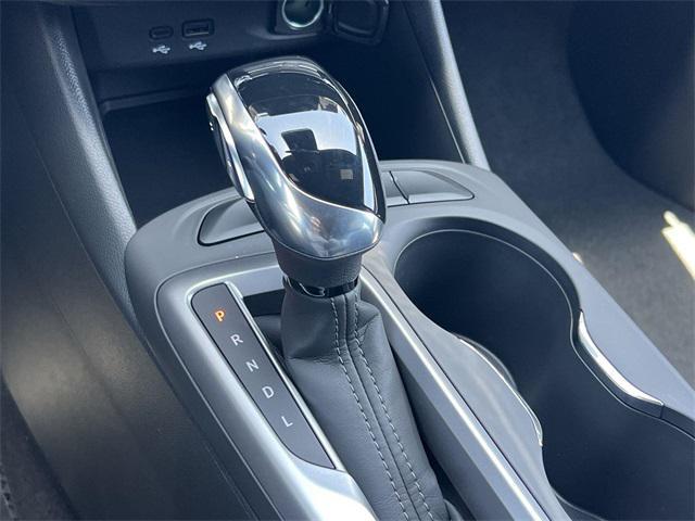 new 2025 Buick Envista car, priced at $24,890