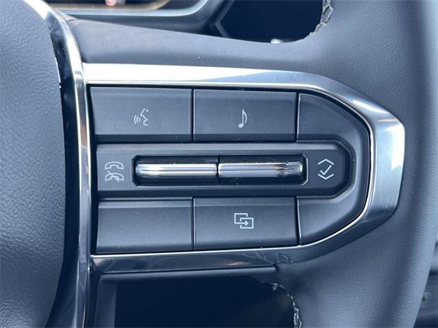 new 2025 GMC Canyon car, priced at $35,719