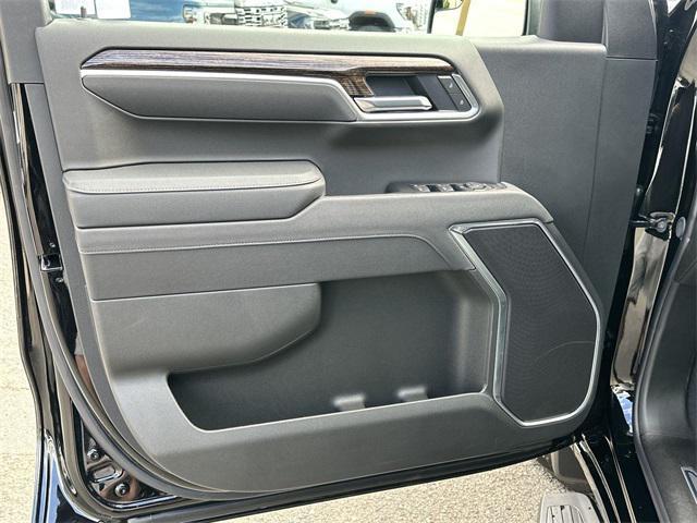 new 2025 GMC Sierra 1500 car, priced at $51,621