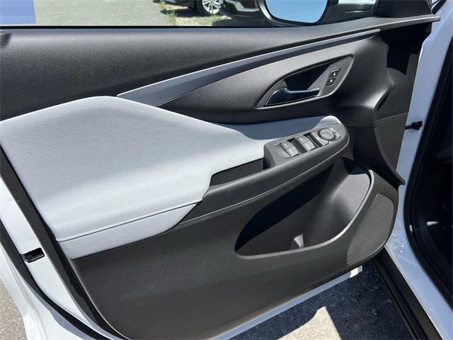 new 2025 Buick Envista car, priced at $24,990