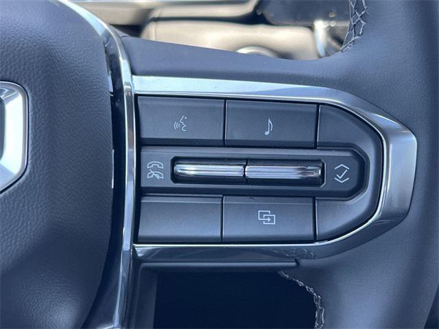 new 2025 GMC Canyon car, priced at $44,830