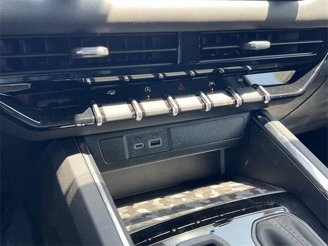 new 2025 GMC Canyon car, priced at $41,219