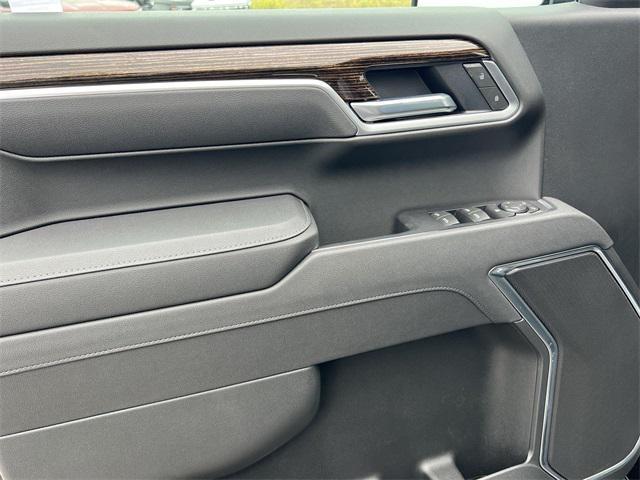 new 2025 GMC Sierra 1500 car, priced at $55,423