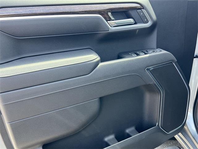 new 2025 GMC Sierra 1500 car, priced at $58,544
