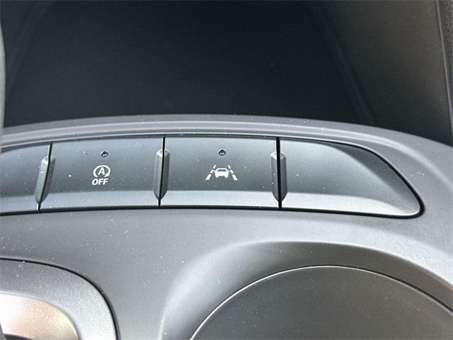 new 2025 Buick Envista car, priced at $25,815