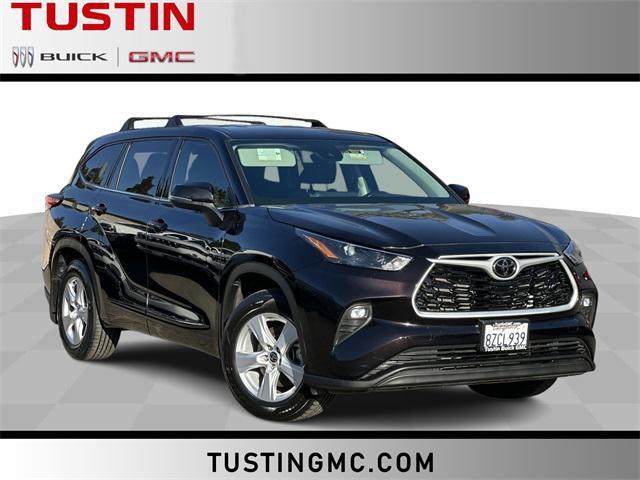 used 2022 Toyota Highlander car, priced at $29,000