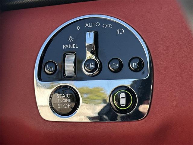 used 2022 Rolls-Royce Cullinan car, priced at $287,994