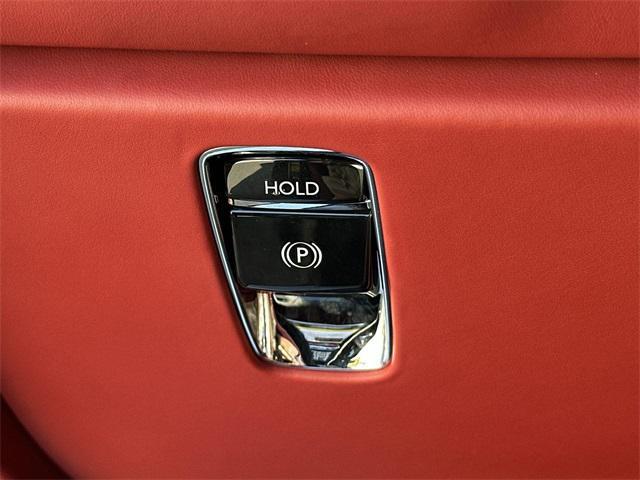used 2022 Rolls-Royce Cullinan car, priced at $287,994
