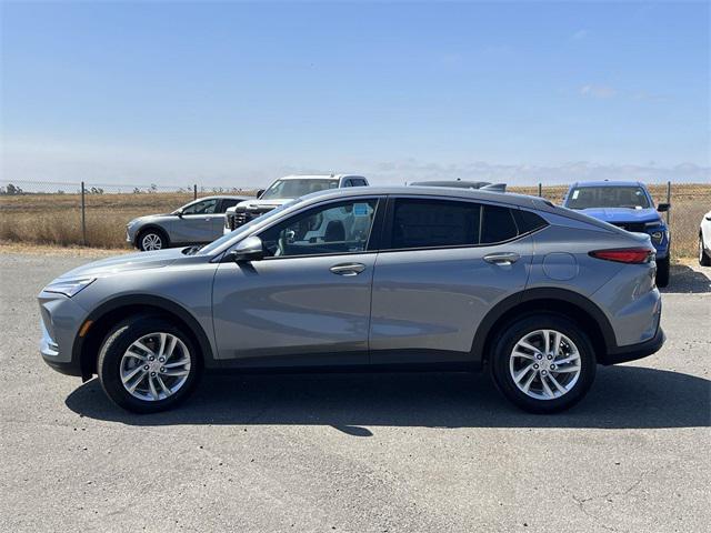 new 2025 Buick Envista car, priced at $26,007