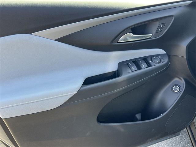 new 2025 Buick Envista car, priced at $26,007