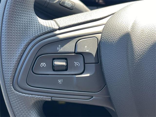 new 2025 Buick Envista car, priced at $26,007