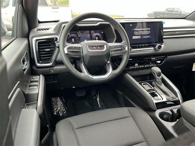 new 2025 GMC Canyon car, priced at $40,095