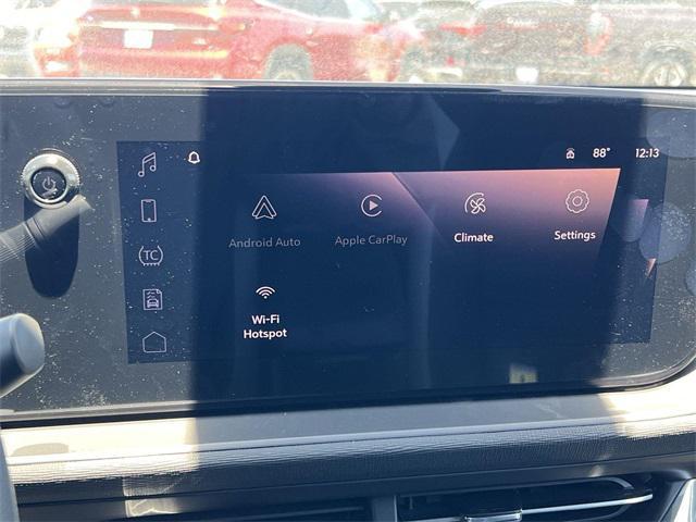 new 2025 Buick Envista car, priced at $24,990