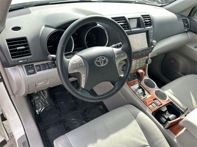 used 2008 Toyota Highlander car, priced at $7,417