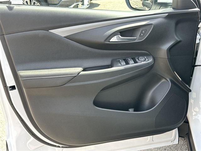 new 2025 Buick Envista car, priced at $25,320