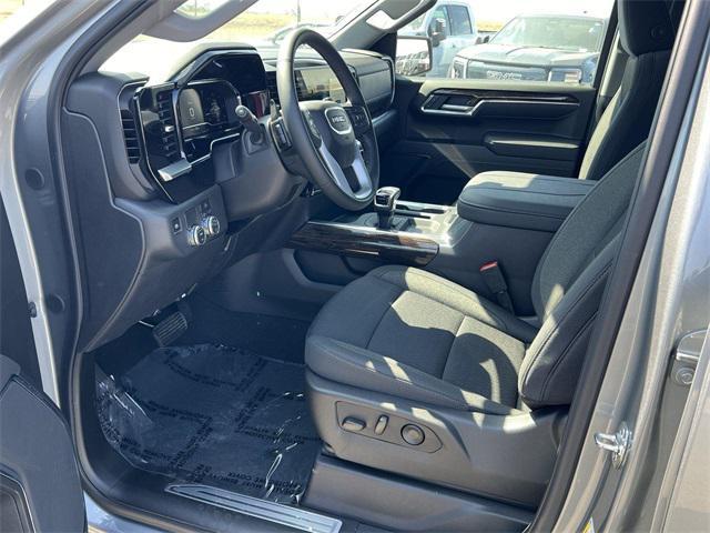 new 2025 GMC Sierra 1500 car, priced at $55,530