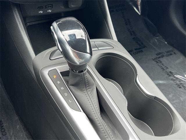new 2025 Buick Envista car, priced at $24,990