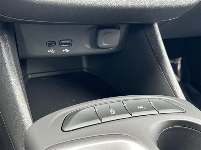 new 2025 Buick Envista car, priced at $24,990