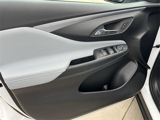 new 2025 Buick Envista car, priced at $24,990