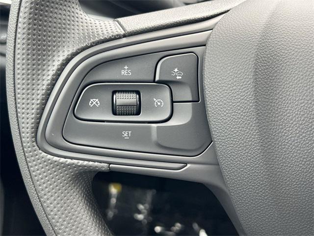 new 2025 Buick Envista car, priced at $24,990