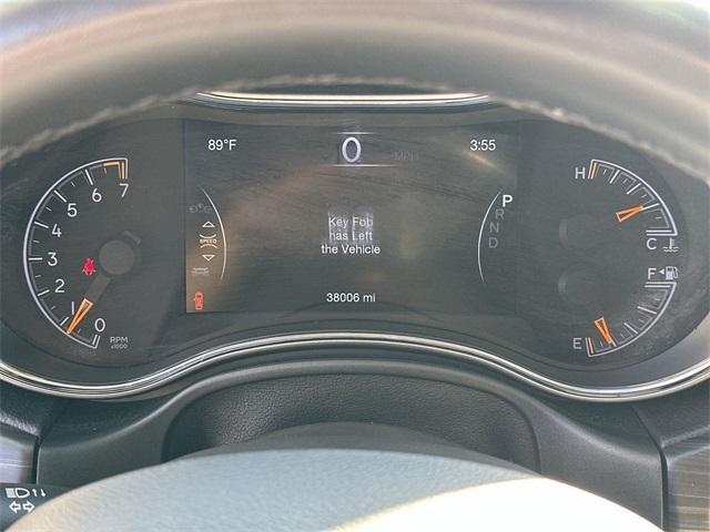 used 2022 Jeep Grand Cherokee car, priced at $22,165