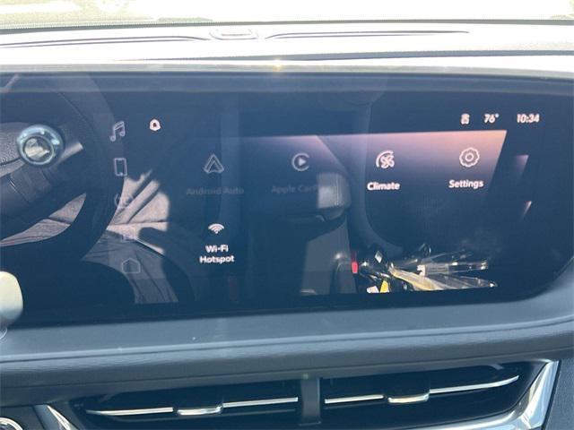 new 2025 Buick Envista car, priced at $22,713