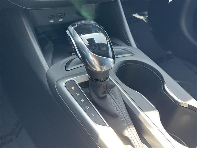 new 2025 Buick Envista car, priced at $22,713