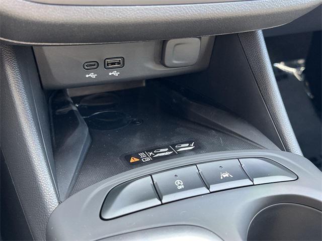 new 2025 Buick Envista car, priced at $22,713
