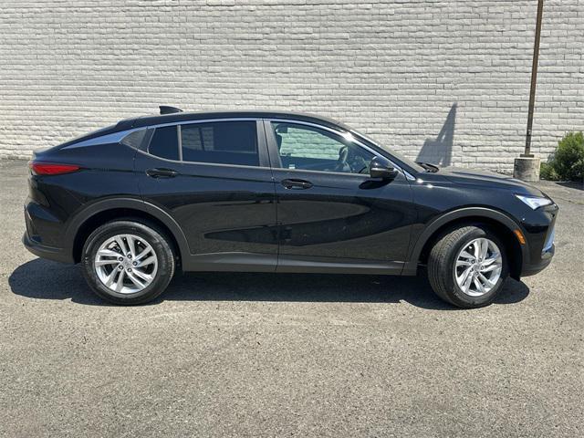 new 2025 Buick Envista car, priced at $22,717
