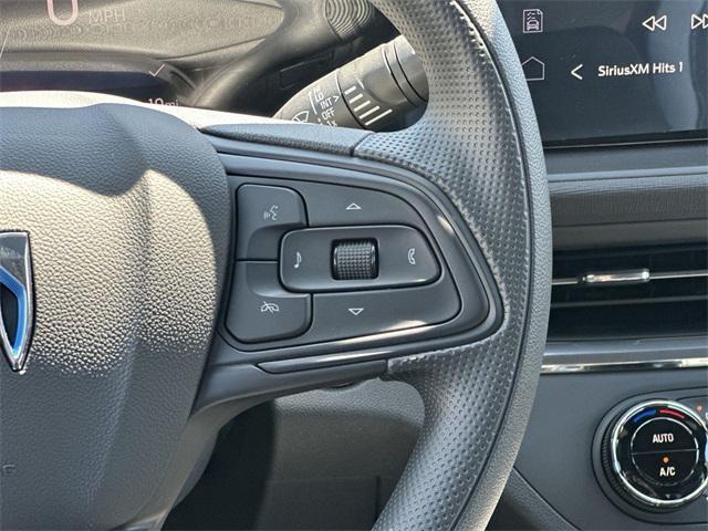 new 2025 Buick Envista car, priced at $22,717