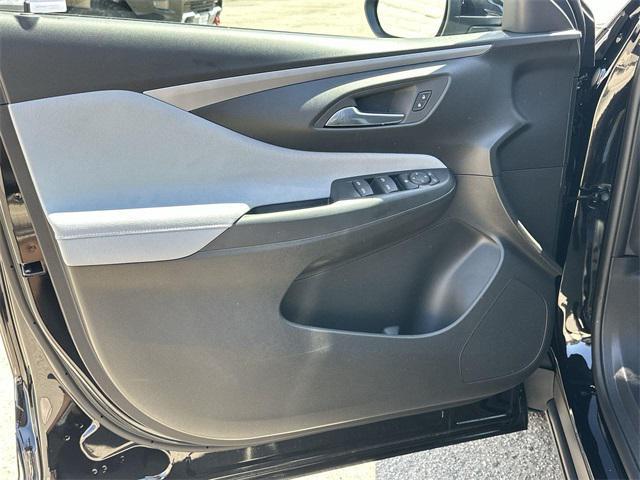 new 2025 Buick Envista car, priced at $22,717
