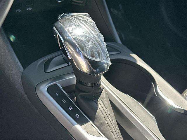 new 2025 Buick Envista car, priced at $22,717