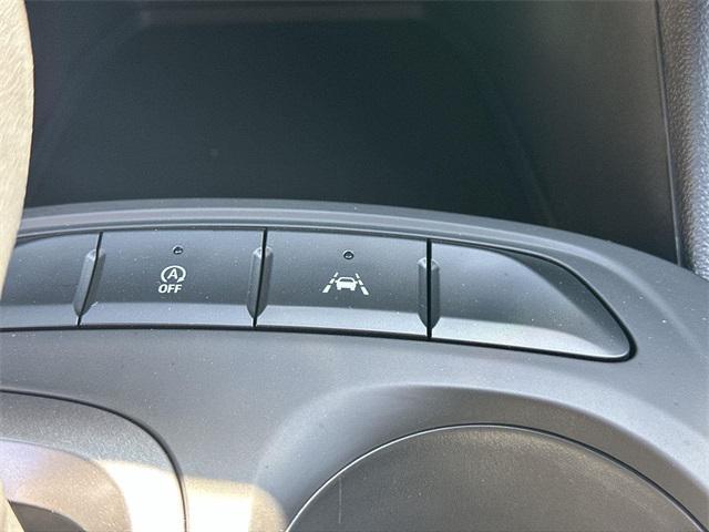 new 2025 Buick Envista car, priced at $22,717