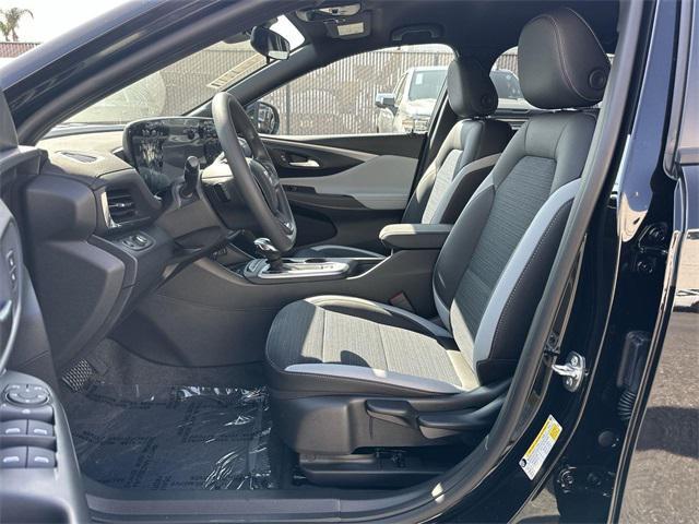 new 2025 Buick Envista car, priced at $22,713