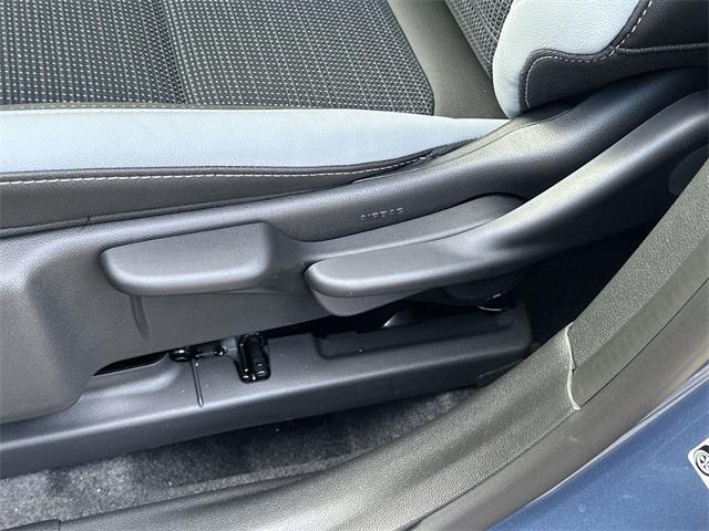 new 2025 Buick Envista car, priced at $25,299