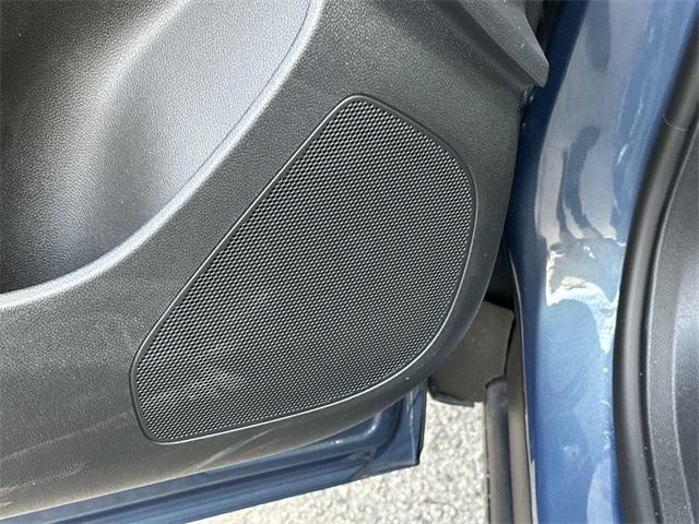 new 2025 Buick Envista car, priced at $25,299