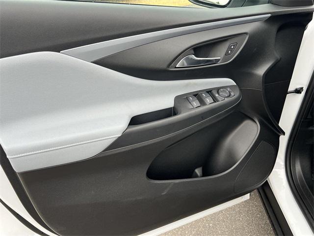 new 2025 Buick Envista car, priced at $24,990