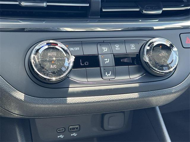 new 2025 Buick Envista car, priced at $22,201